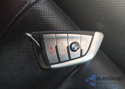 2022 BMW X6 xDrive40I z USA, uszkodzony, nr VIN 5UXCY6C03N9J59133